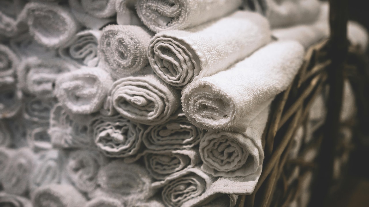 How To Pick Towels That Soak Up Water Fast but Still Feel Soft After Dozens of Washes