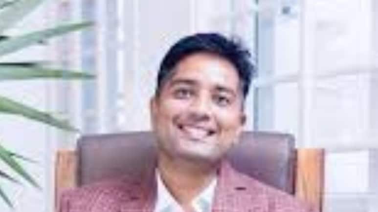 शराब घोटाले मामले में चैतन्य बघेल को मिली बड़ी राहत, कोर्ट ने EOW के कस्टोडियल रिमांड को किया खारिज