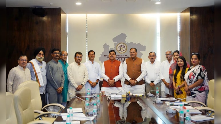 नशा मुक्ति को दें सर्वोच्च प्राथमिकता, संस्थाओं से विकास कार्यों और योजनाओं का भी मांगा फीडबैक- CM मोहन यादव