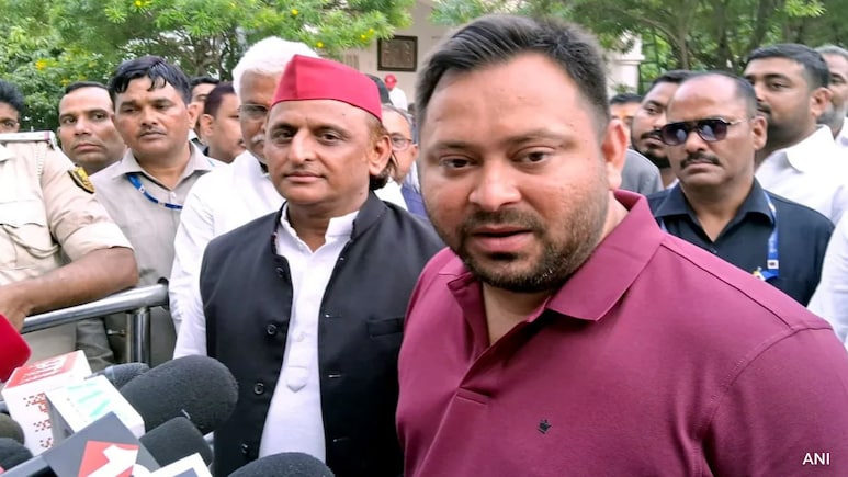 "Tejashwi Yadav Will Form Next Bihar Government": Akhilesh Yadav "Tejashwi Yadav Will Form Next Bihar Government": Akhilesh Yadav