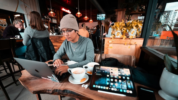 Starbucks Korea Bans Desktops, Printers As WFH Customers Turn Cafes Into Offices