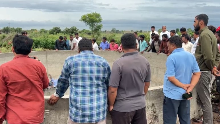 Ahilyanagar : बायकोचा राग मुलावर काढला! बापानं चार मुलांचा विहिरीत ढकलून घेतला जीव? धक्कादायक घटना