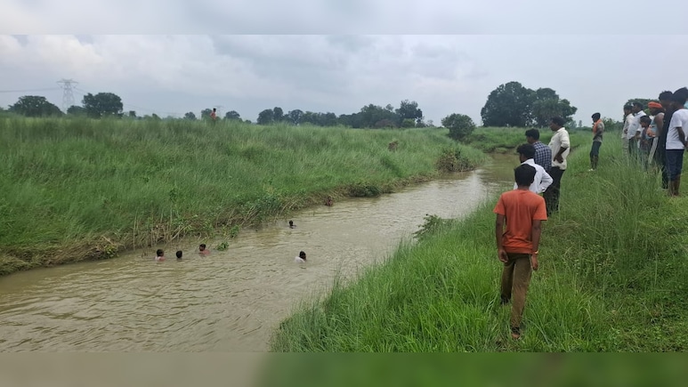 Mauganj News: मौसी के घर रक्षाबंधन मनाने गया था 15 साल का मासूम, पनीगवां नदी में डूबने से हुई मौत Mauganj News: मौसी के घर रक्षाबंधन मनाने गया था 15 साल का मासूम, पनीगवां नदी में डूबने से हुई मौत