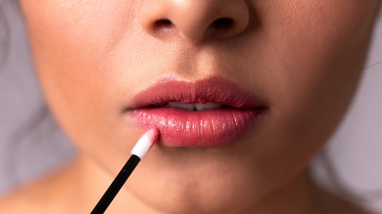 हर दिन लगाने के लिए परफेक्ट हैं ये Tinted Lip Balm, लिप्स को बनाएंगे Soft और Hydrated हर दिन लगाने के लिए परफेक्ट हैं ये Tinted Lip Balm, लिप्स को बनाएंगे Soft और Hydrated