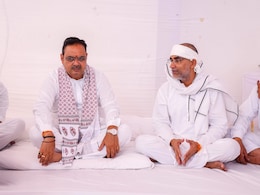 CM भजनलाल शर्मा का जैसलमेर दौरा, पूर्व सांसद कर्नल सोनाराम को आवास पर दी श्रद्धांजलि   CM भजनलाल शर्मा का जैसलमेर दौरा, पूर्व सांसद कर्नल सोनाराम को आवास पर दी श्रद्धांजलि