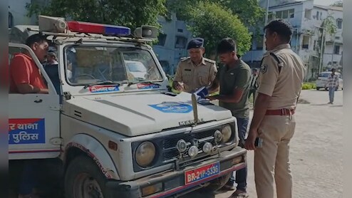 बिहार में महिला से बदसलूकी का विरोध करने पर युवक की हत्या कर पेड़ पर लटकाया शव