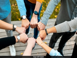 Happy Friendship Day 2025: Best Quotes To Wish All Your Friends On WhatsApp, Instagram Status Happy Friendship Day 2025: Best Quotes To Wish All Your Friends On WhatsApp, Instagram Status