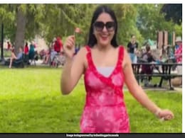 Indian Woman In Canada Lists 10 "Weird" Comments She Receives Online, Divides Internet Indian Woman In Canada Lists 10 "Weird" Comments She Receives Online, Divides Internet