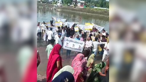 कुछ किसानों को घर से उठाया तो कुछ का नदी किनारे जाना बैन, सिंहस्थ के लिए जमीन अधिग्रहण का जमकर विरोध