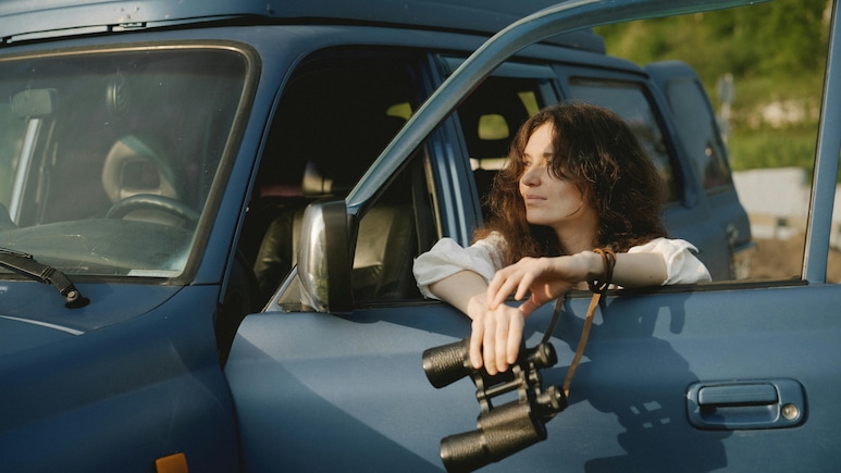 Alone On A Trip And Not Loving It? These 7 Small Habits Can Fix That Alone On A Trip And Not Loving It? These 7 Small Habits Can Fix That