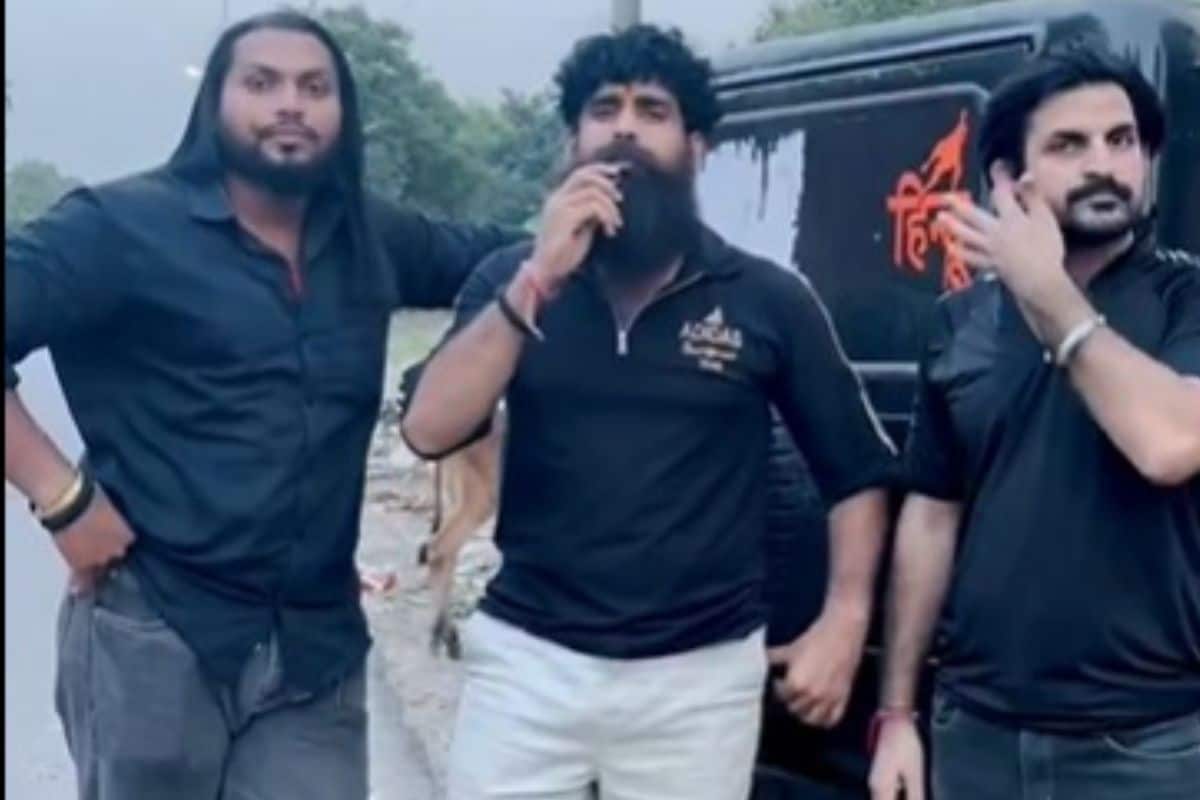 पवन सिंह को धमकी देने वाले तीनों युवक. पवन सिंह को धमकी देने वाले तीनों युवक.