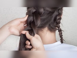 बालों के लिए कौन सा तेल बेहतर है नारियल या तिल? आयुर्वेदिक एक्सपर्ट ने बताया बेस्ट हेयर ग्रोथ ऑयल
