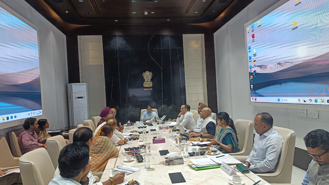 Delhi Sets 2026 Deadline To End Landfill Dumping
