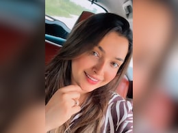 आम्रपाली दुबे ने अरविंद अकेला के 'कजरा कमर में' पर बनाई रील, एक्सप्रेशन ने जीता फैंस का दिल आम्रपाली दुबे ने अरविंद अकेला के 'कजरा कमर में' पर बनाई रील, एक्सप्रेशन ने जीता फैंस का दिल