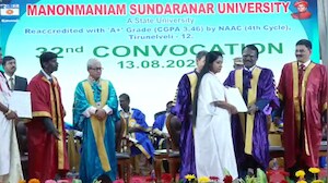 Video: PhD Scholar Snubs Tamil Nadu Governor At Convocation, Walks Past Him