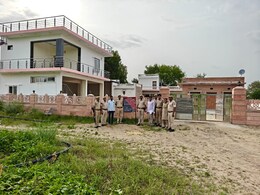 बाड़मेर में राजस्थान पुलिस की बड़ी कार्रवाई, 2.5 करोड़ की संपत्ति समेत घर-प्लाट सब किया फ्रिज बाड़मेर में राजस्थान पुलिस की बड़ी कार्रवाई, 2.5 करोड़ की संपत्ति समेत घर-प्लाट सब किया फ्रिज