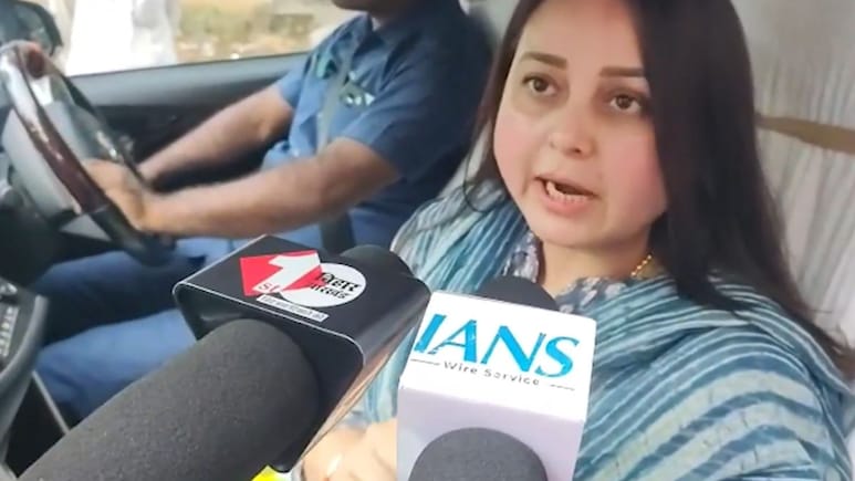 घर से तो निकाल देंगे, लोगों के दिल से कैसे निकालेंगे... राबड़ी आवास खाली करने के नोटिस पर भड़कीं रोहिणी आचार्या