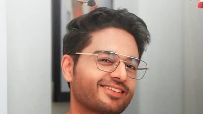 बिग बॉस 19 में आए अनुपमा के अनुज कपाड़िया, गौरव खन्ना ने ली धांसू एंट्री बिग बॉस 19 में आए अनुपमा के अनुज कपाड़िया, गौरव खन्ना ने ली धांसू एंट्री