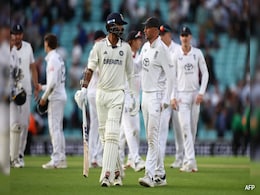 IND vs ENG, 5th Test, Day 1: बारिश से बाधित दिन में बल्लेबाजों ने किया निराश, नायर के अर्द्धशतक से भारत 204/6 IND vs ENG, 5th Test, Day 1: बारिश से बाधित दिन में बल्लेबाजों ने किया निराश, नायर के अर्द्धशतक से भारत 204/6