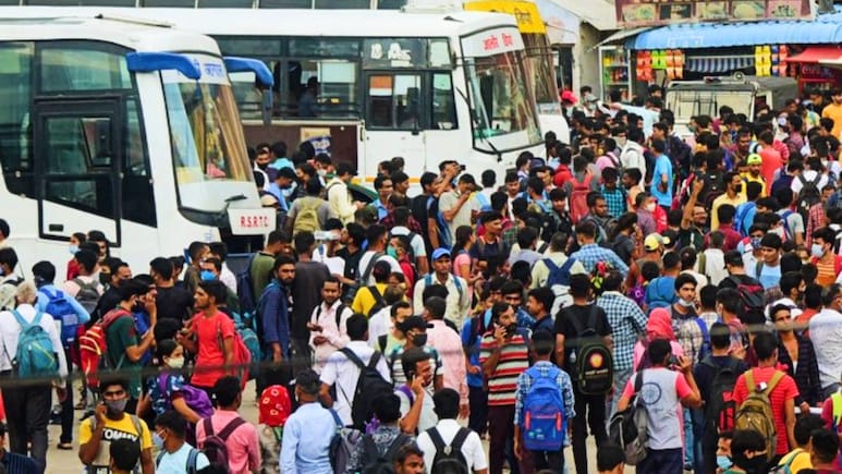 Rajasthan Patwari Exam: 6 लाख अभ्यर्थियों को राजस्थान रोडवेज का तोहफा, 5-दिन रहेगा फ्री सफर Rajasthan Patwari Exam: 6 लाख अभ्यर्थियों को राजस्थान रोडवेज का तोहफा, 5-दिन रहेगा फ्री सफर