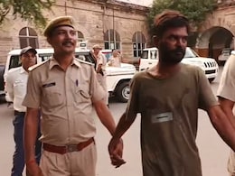 अजमेर में शराब ने उजाड़ा परिवार, पति ने नशे में कर दी पत्नी की हत्या; 6 साल की मासूम बेटी हुई बेसहारा अजमेर में शराब ने उजाड़ा परिवार, पति ने नशे में कर दी पत्नी की हत्या; 6 साल की मासूम बेटी हुई बेसहारा