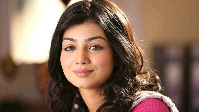 वॉन्टेड एक्ट्रेस आयशा टाकिया की 4 लेटेस्ट फोटो, मना रही हैं 40वां जन्मदिन, शादी के लिए अपनाया इस्लाम, छोड़ी फिल्मी दुनिया