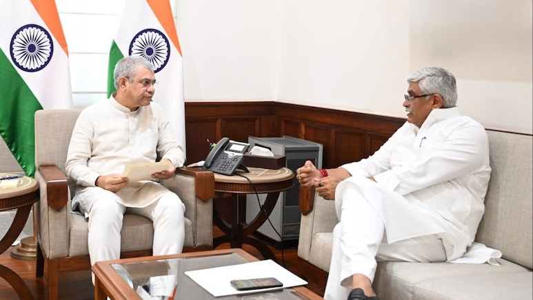 जोधपुर-दिल्ली रूट में जल्द मिलेगी वंदे भारत एक्सप्रेस, रेल मंत्री के औपचारिक घोषणा का इंतजार जोधपुर-दिल्ली रूट में जल्द मिलेगी वंदे भारत एक्सप्रेस, रेल मंत्री के औपचारिक घोषणा का इंतजार