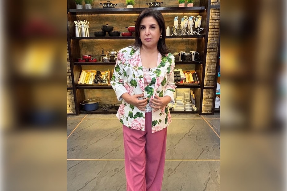 Farah Khan,Farah Khan Latest Updates,Farah Khan Instagram,social media,news and media,Dilip,Dilip Cook,Farah Khan Cook,trending story,viral news,Whosthat360 Farah Khan,Farah Khan Latest Updates,Farah Khan Instagram,social media,news and media,Dilip,Dilip Cook,Farah Khan Cook,trending story,viral news,Whosthat360