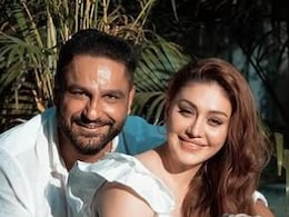 ऐसे मर्द...शेफाली जरीवाला की याद में पति पराग ने सीने पर बनवाया टैटू तो लोग करने लगे ऐसे कमेंट ऐसे मर्द...शेफाली जरीवाला की याद में पति पराग ने सीने पर बनवाया टैटू तो लोग करने लगे ऐसे कमेंट