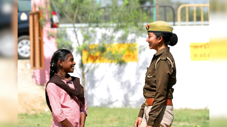 खुशखबरी! UP पुलिस में दरोगा बनने के लिए अब डिग्री जरूरी नहीं, बस इस एक डॉक्यूमेंट से भरें फॉर्म