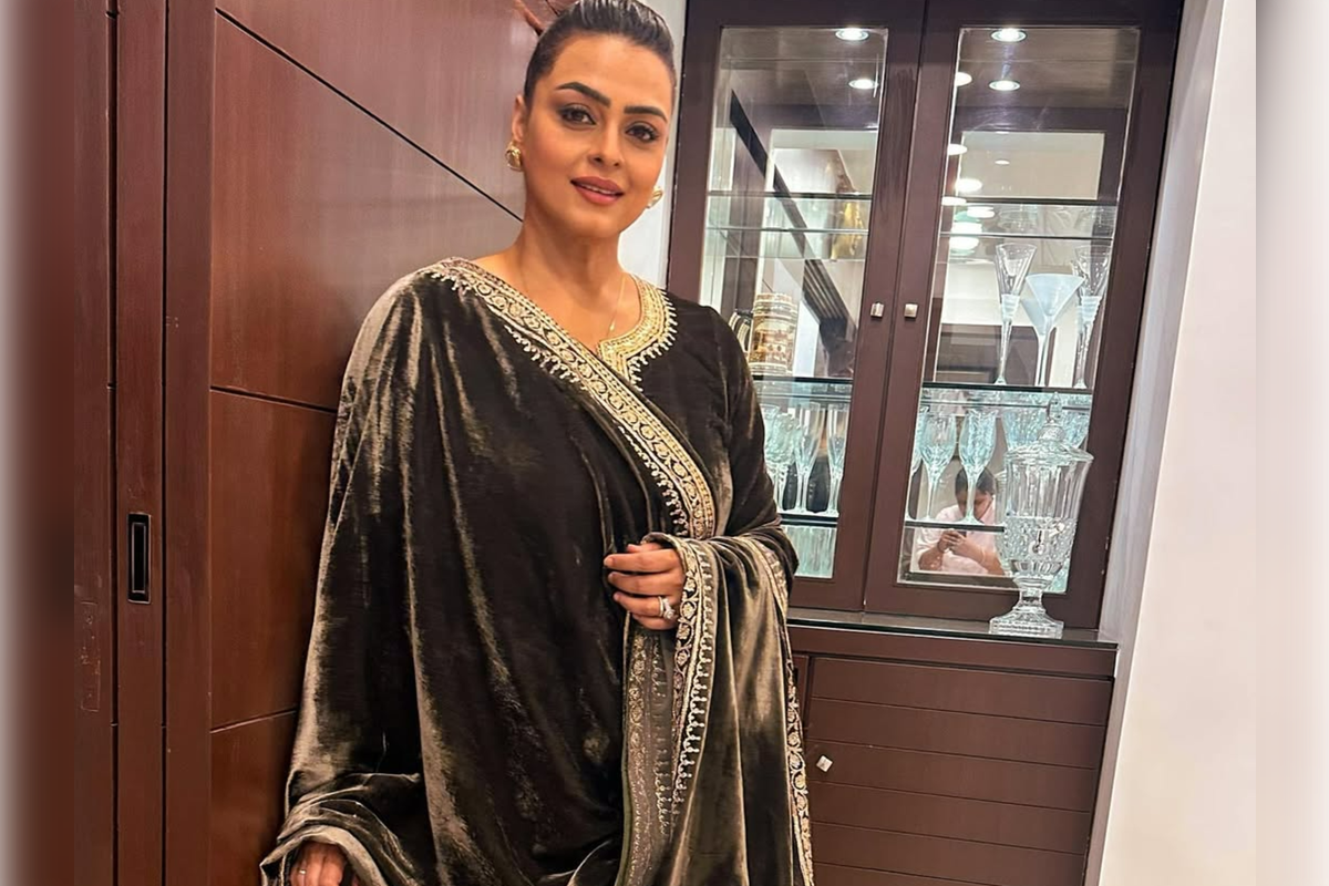 Shilpa Shirodkar,Shilpa Shirodkar Instagram,Shilpa Shirodkar Latest updates,social media,news and media,Whosthat360,Shilpa Shirodkar car accident,Shilpa Shirodkar police case,trending story,viral news