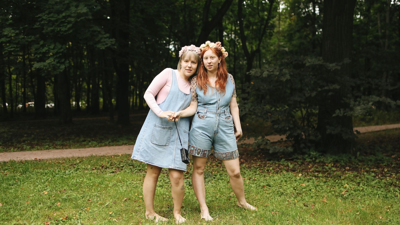 10 Reasons Why Denim Dresses Are The Ultimate Wardrobe Essential For Women