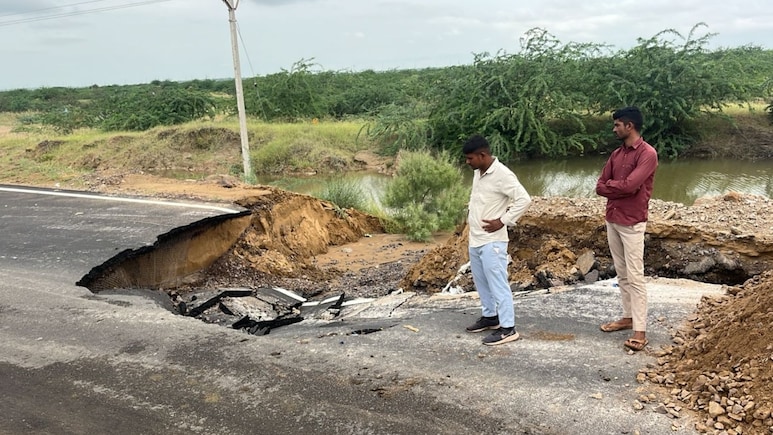 Rajasthan: बारिश के चलते बालोतरा रिफाइनरी के पास निर्माणाधीन हाईवे क्षतिग्रस्त, 3 साल से चल रहा है काम