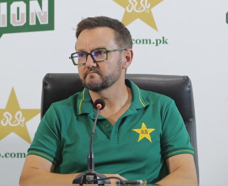 बाबर आजम को Asia Cup 2025 के लिए पाकिस्तान की टीम में क्यों नहीं मिली जगह? हेड कोच ने दिया जवाब