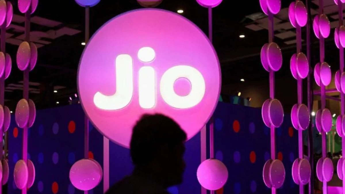 Mukesh Ambani Announces Jio Listing In First Half Of 2026
