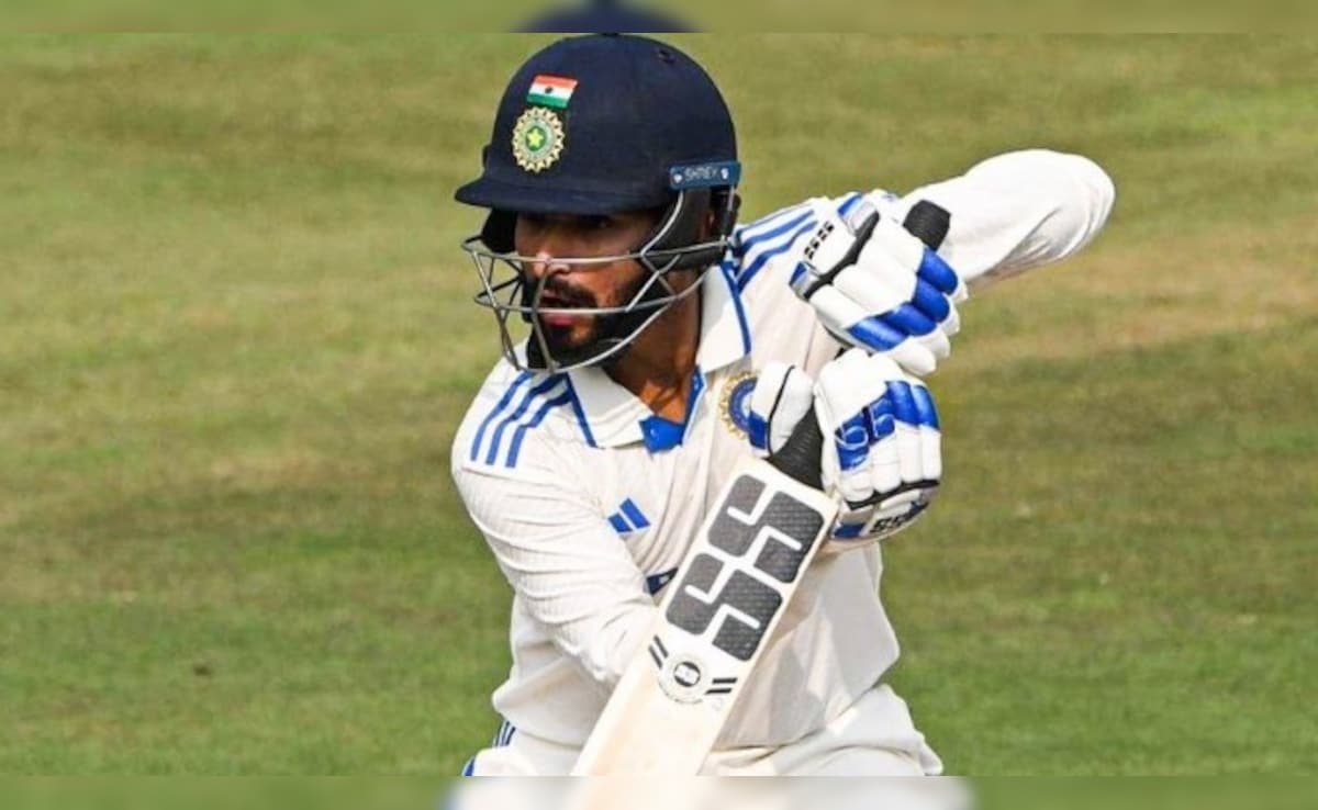 Duleep Trophy: रजत पाटीदार ने ठोका वापसी का जोरदार दावा, पहले दिन वनडे स्टाइल में जड़ा शतक