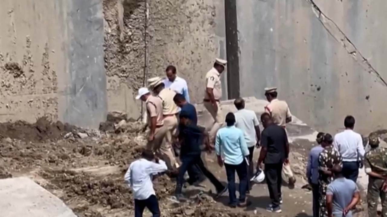 6 Migrant Workers From Odisha Killed In Granite Quarry Accident In Andhra