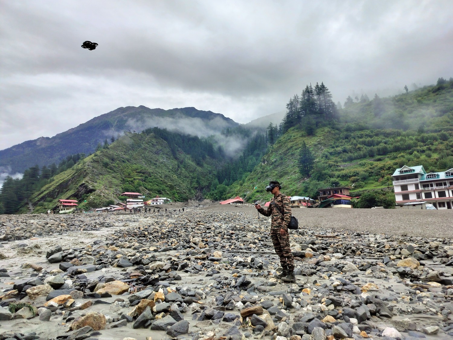 Uttarakhand Cloudburst Live: धराली में तबाही के बीच 70 लोग बचाए गए, PM मोदी से मिले उत्तराखंड के सांसद
