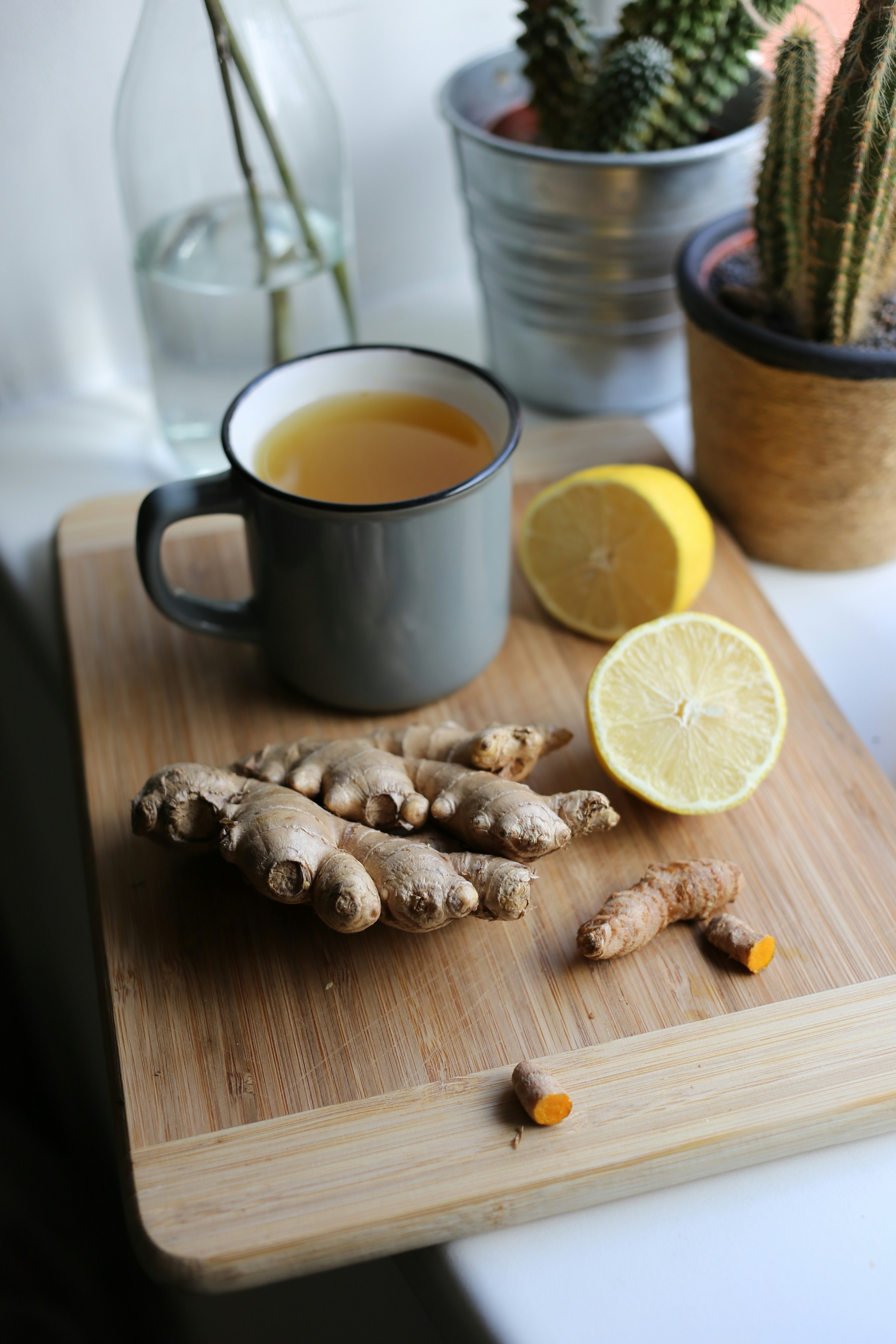 Ginger contains active compounds called gingerols that help reduce inflammation