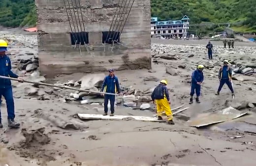 Uttarakhand Cloudburst Updates : धराली तबाही... आपदाग्रस्त धराली में दो शव बरामद, 190 लोग सुरक्षित निकाले गए