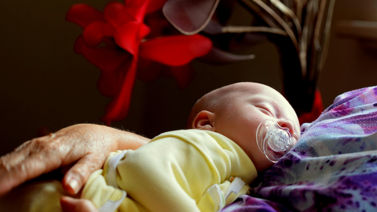 Using mild and safe products from Johnson's can help protect newborn skin from dryness.