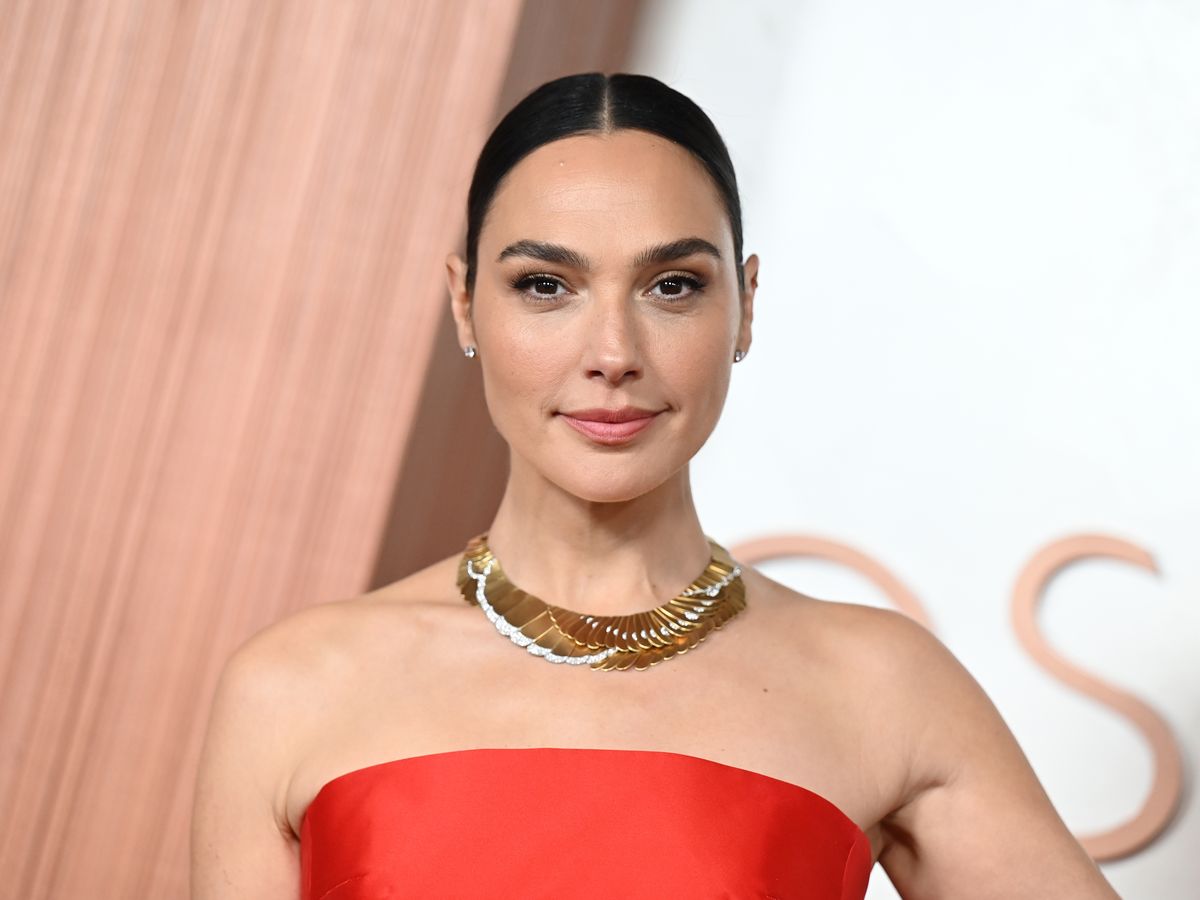 Gal Gadot Reveals Why <i>Snow White</i> Tanked At Box Office: "There's Pressure On Celebrities To Speak Against Israel"