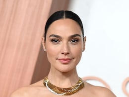 Gal Gadot Reveals Why <i>Snow White</i> Tanked At Box Office: "There's Pressure On Celebrities To Speak Against Israel" Gal Gadot Reveals Why <i>Snow White</i> Tanked At Box Office: "There's Pressure On Celebrities To Speak Against Israel"