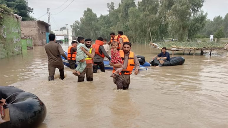 पाकिस्तान: खैबर पख्तूनख्वा में आसमान से बरसी आफत, लील गई 406 जिंदगियां, हर तरफ बस तबाही ही तबाही