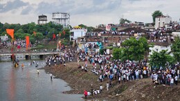 Stones Fly, Faith Stands Firm: 934 Injured In Madhya Pradesh's '<i>Gotmar</i>' Fair