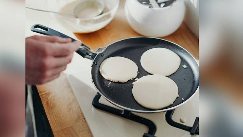 Non Stick Tawas Under 1000: कम कीमत में अपने किचन को करें अपग्रेड, ऑर्डर करें शानदार और प्रीमियम नॉन-स्टिक तवा Non Stick Tawas Under 1000: कम कीमत में अपने किचन को करें अपग्रेड, ऑर्डर करें शानदार और प्रीमियम नॉन-स्टिक तवा