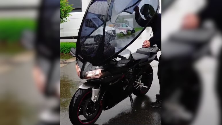 Desi Jugaad: बारिश में बाइक चलाते समय अब नहीं भीगेंगे...इसको लगा डाला तो लाइफ झिंगालाला