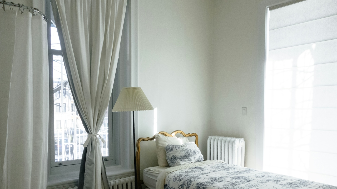 Time To Upgrade Your Curtains That Help In Blocking Heat In Summer. 