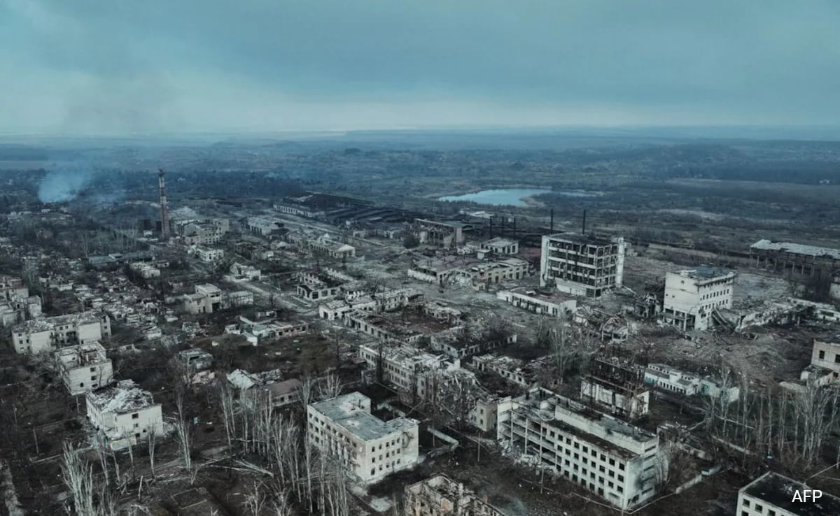 Ukraine peace deal hinges on Donbas region, Trump intervention