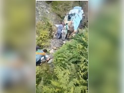 3 CRPF Jawans Killed, 10 Injured As Vehicle Overturns In J&amp;K&#039;s Udhampur